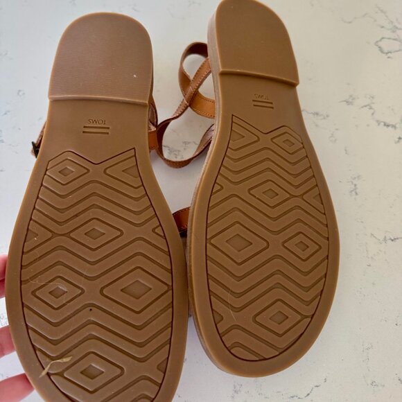 TOMS Kira Tan Leather Strappy Sandals - NEW in Box - Picture 5 of 5